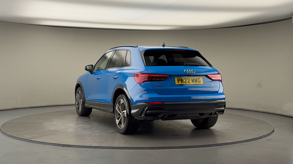 More views of Audi Q3