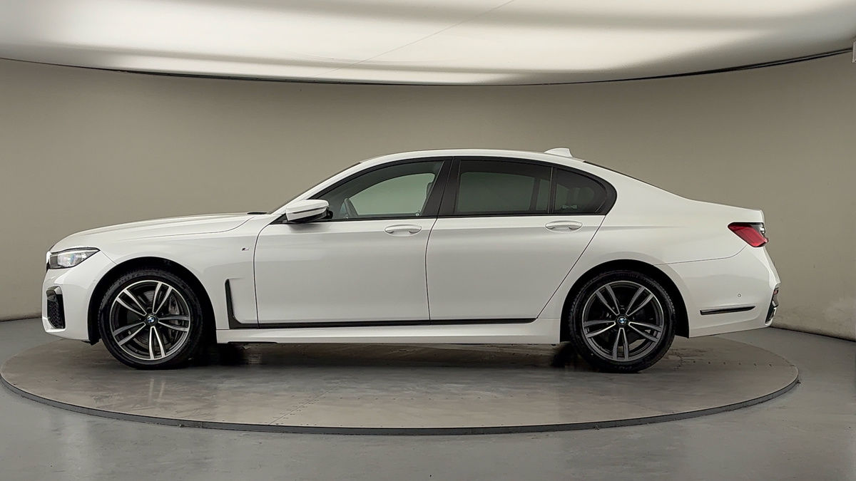 BMW 7 Series Image 15