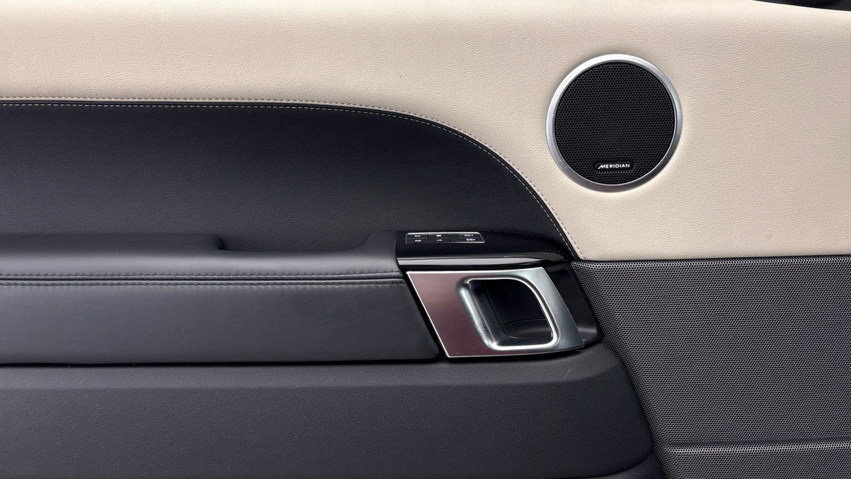 Land Rover Range Rover Sport Image 19