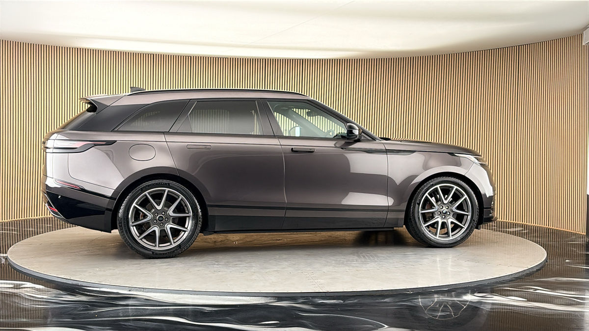 More views of Land Rover Range Rover Velar