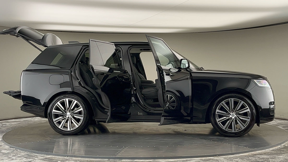 More views of Land Rover Range Rover