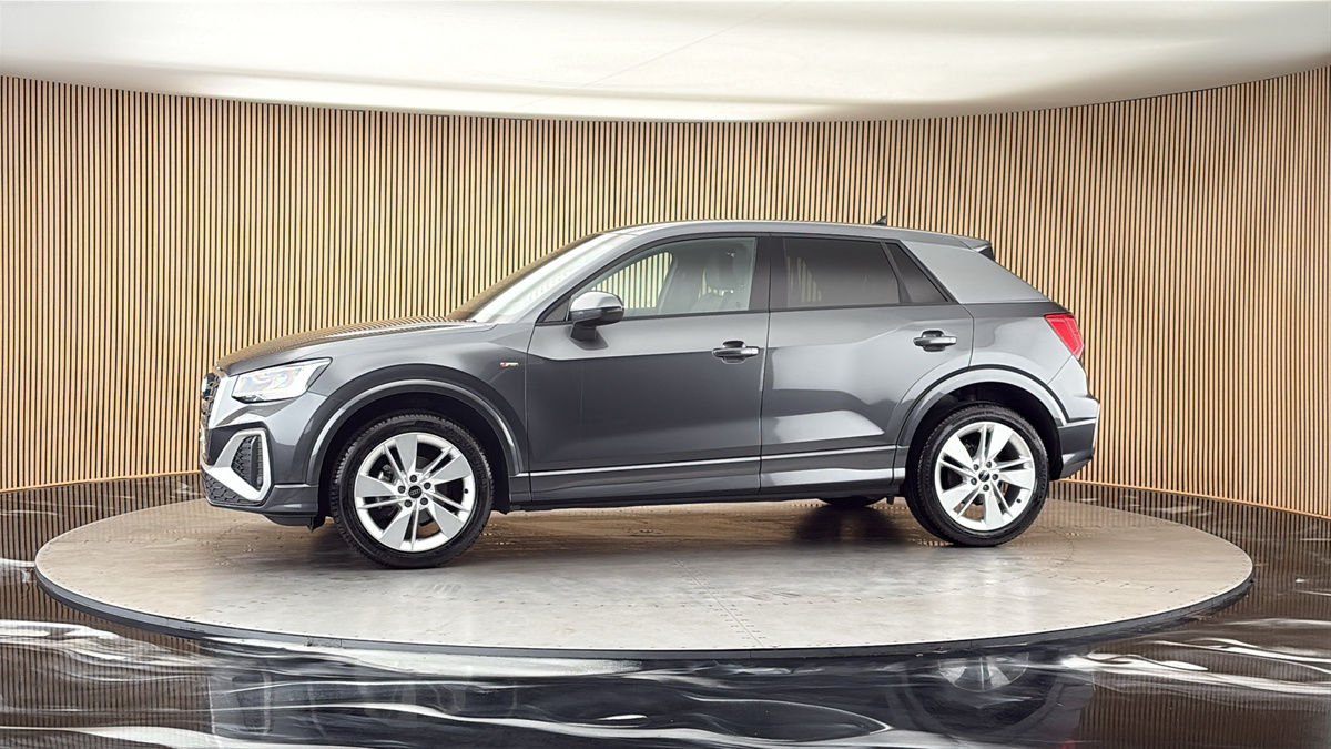 More views of Audi Q2