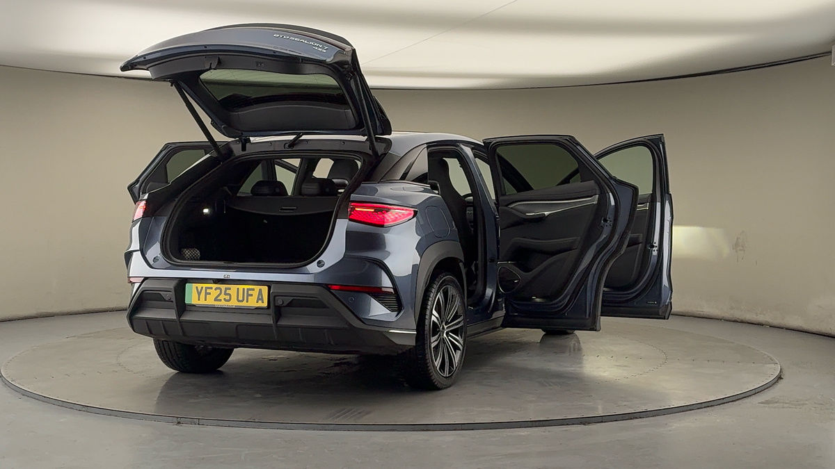 More views of BYD Sealion 7