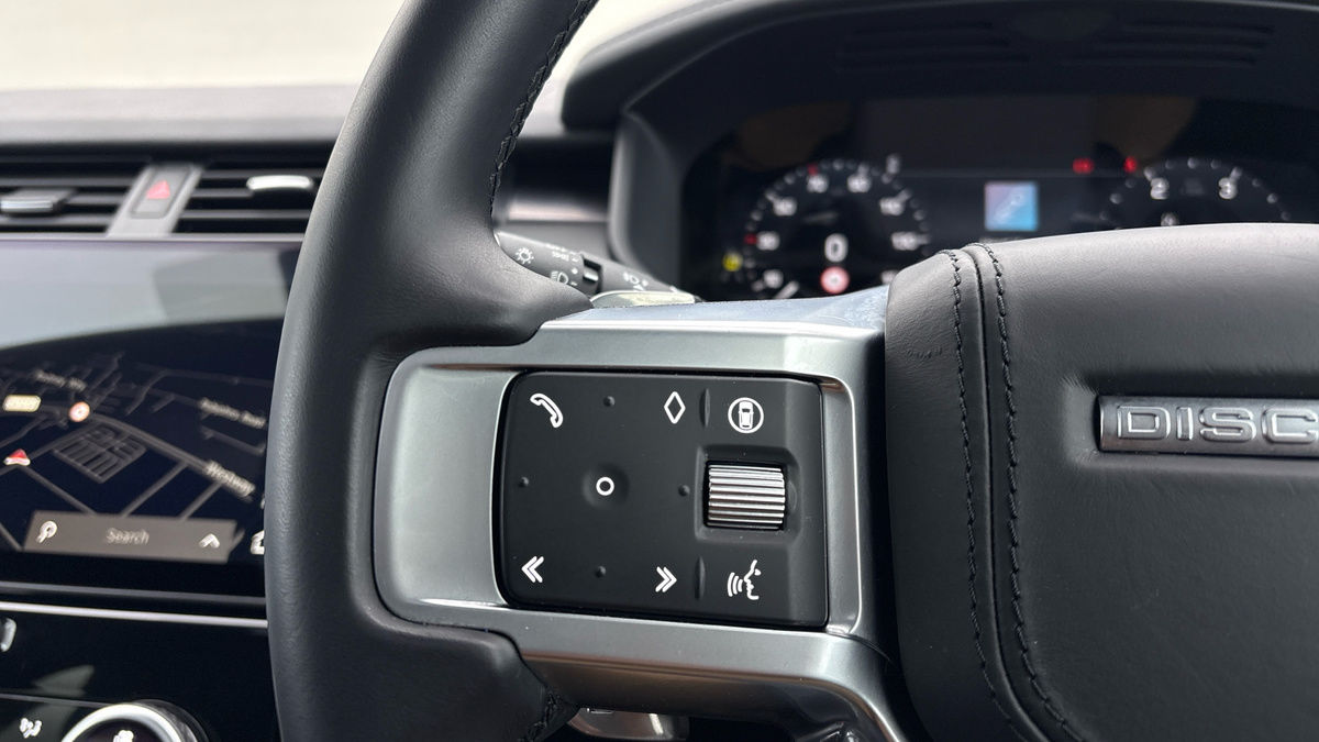 Land Rover Discovery Image 13