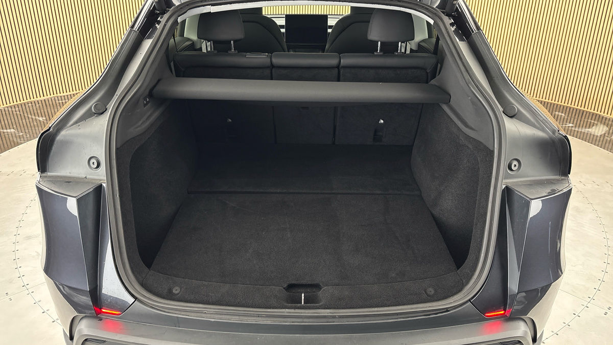 Tesla Model Y Image 11