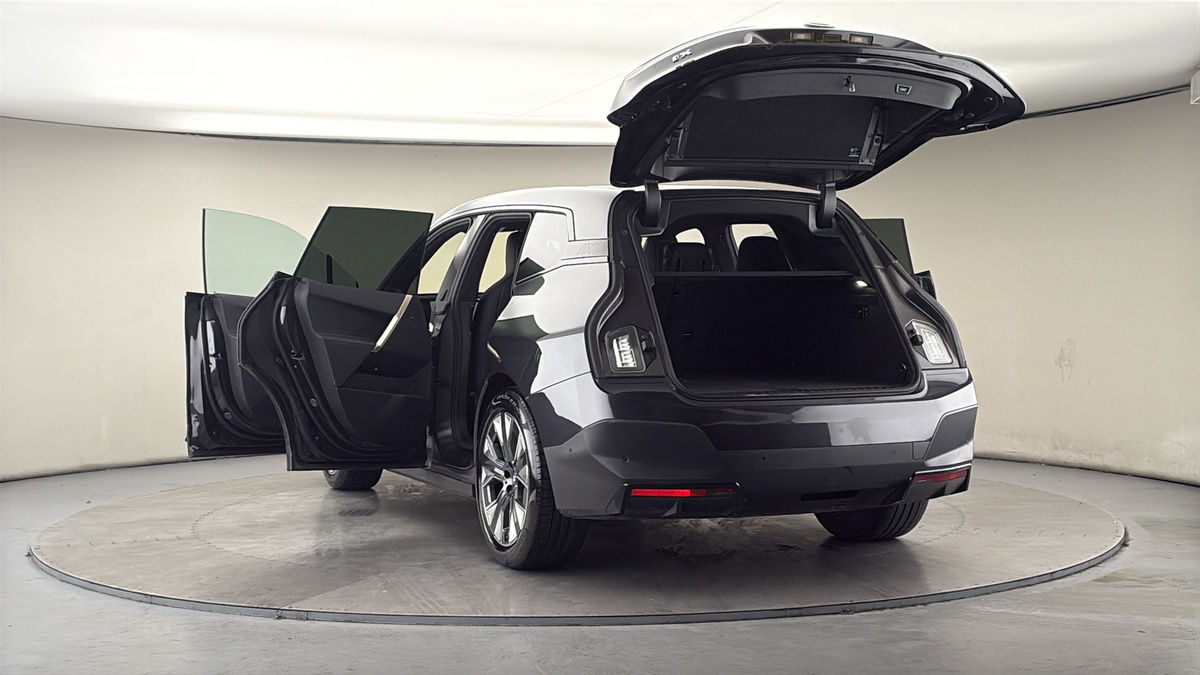 More views of BMW iX