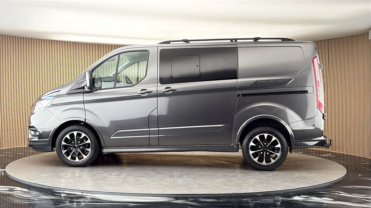 More views of Ford Transit Custom