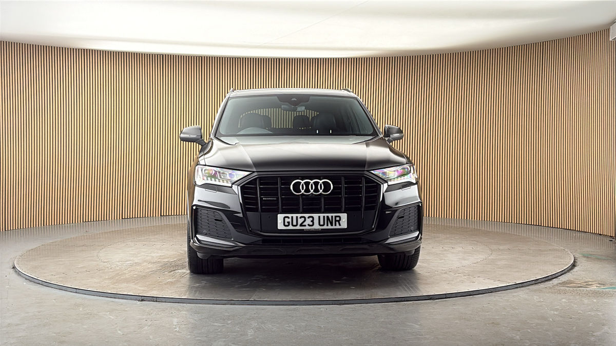 More views of Audi Q7