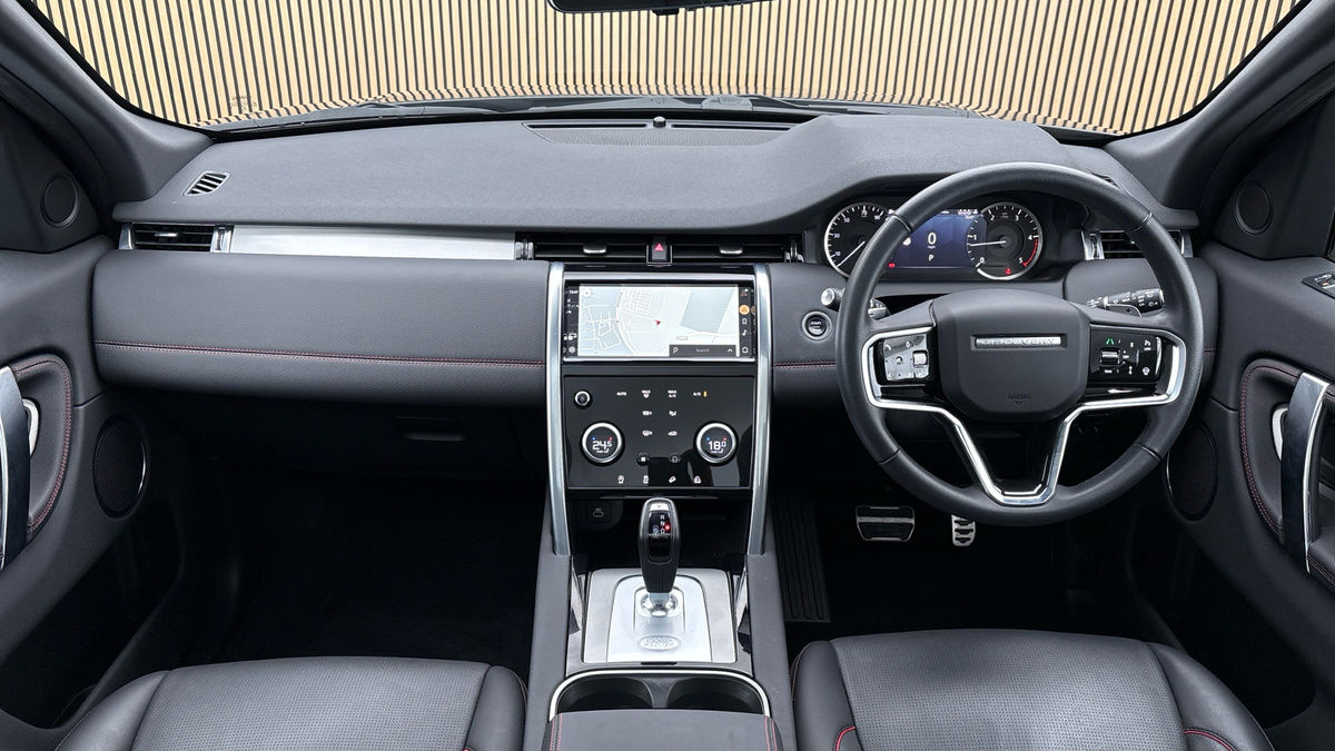 Land Rover Discovery Sport Image 12