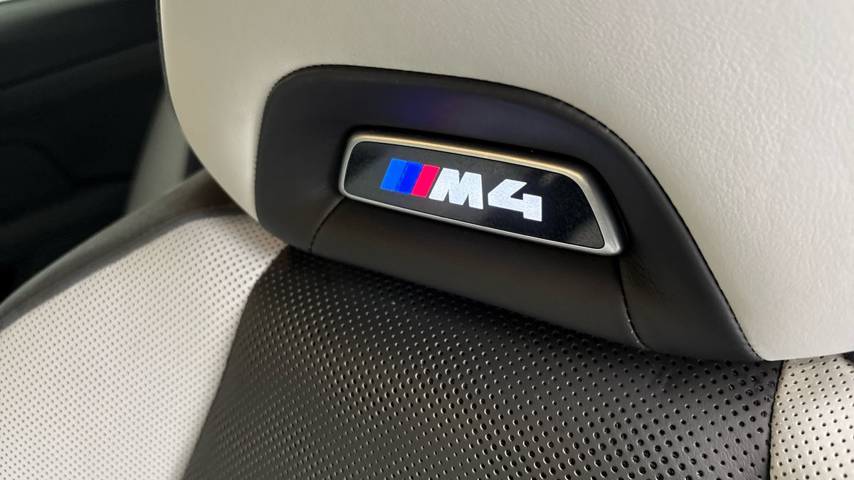 BMW M4 Image 28