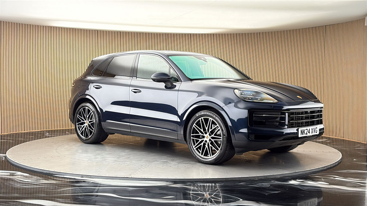 More views of Porsche Cayenne