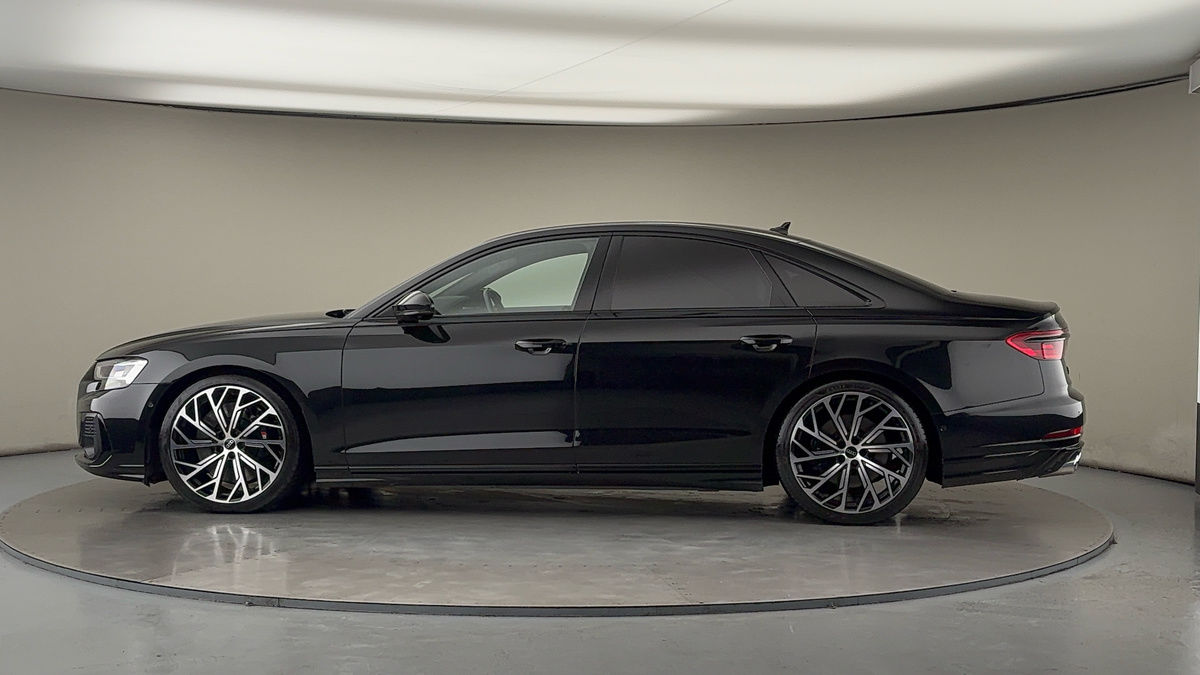 More views of Audi S8