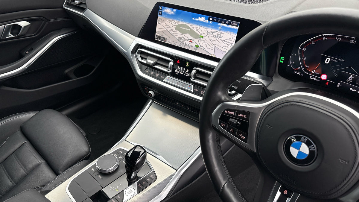BMW 3 Series Image 18