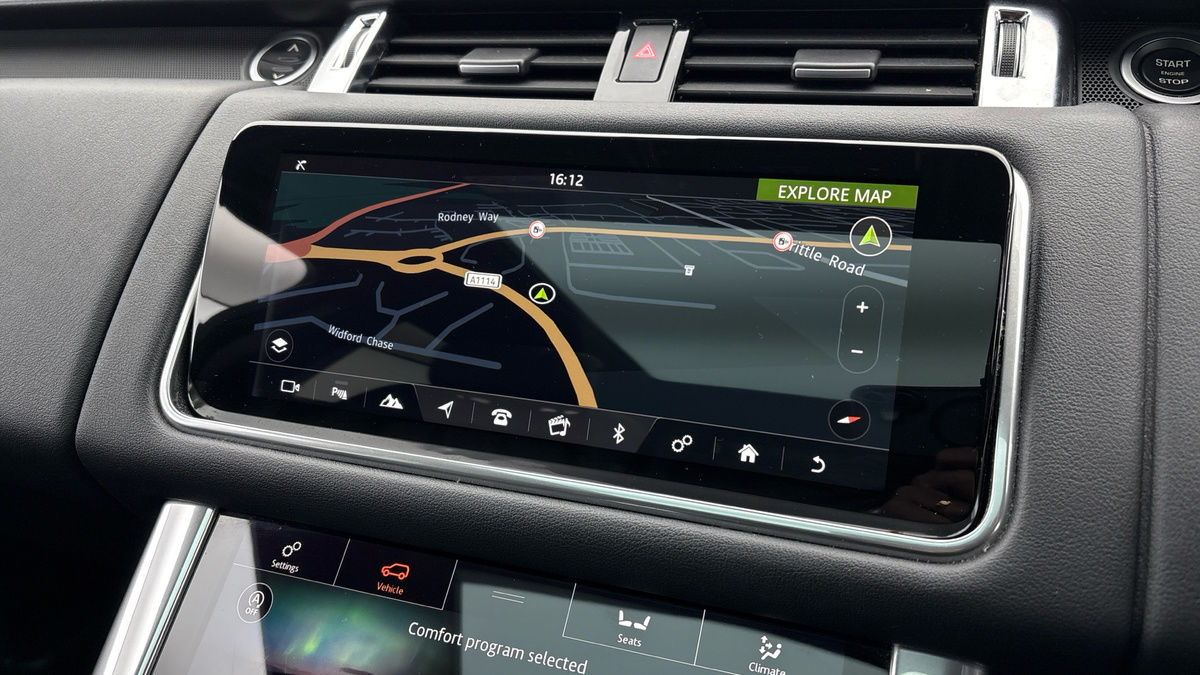 Land Rover Range Rover Sport Image 17