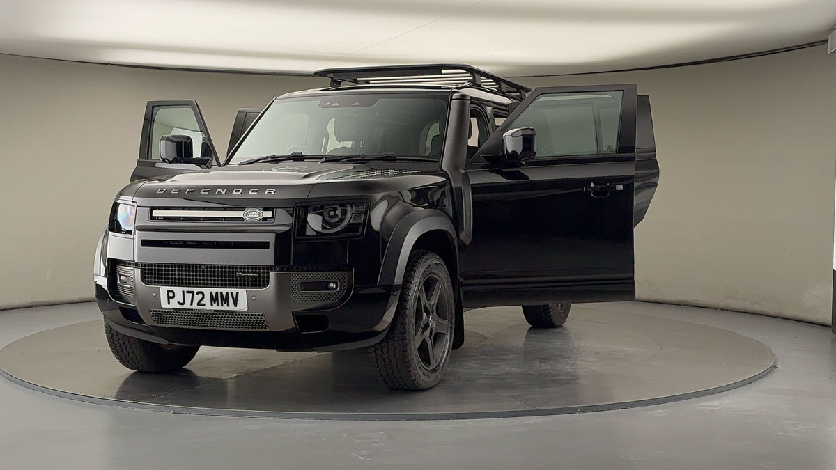 More views of Land Rover Defender 110
