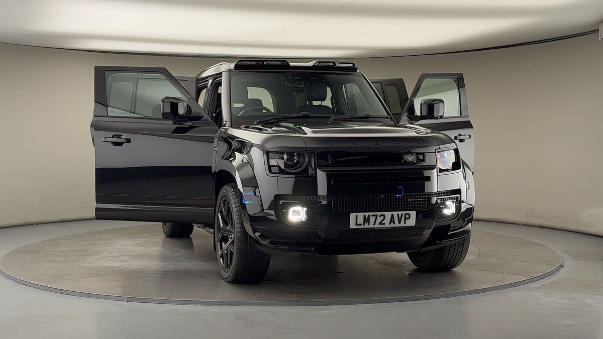 More views of Land Rover Defender 110