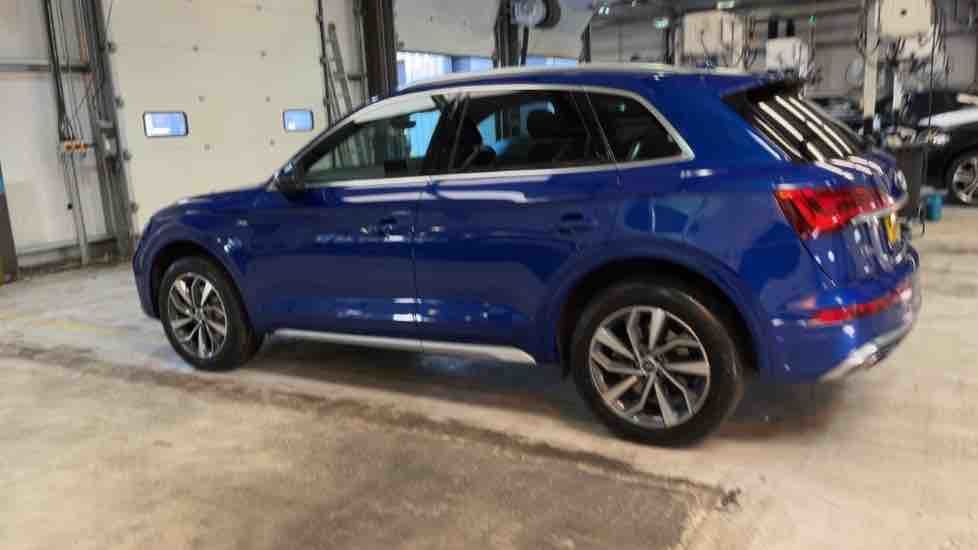 More views of Audi Q5