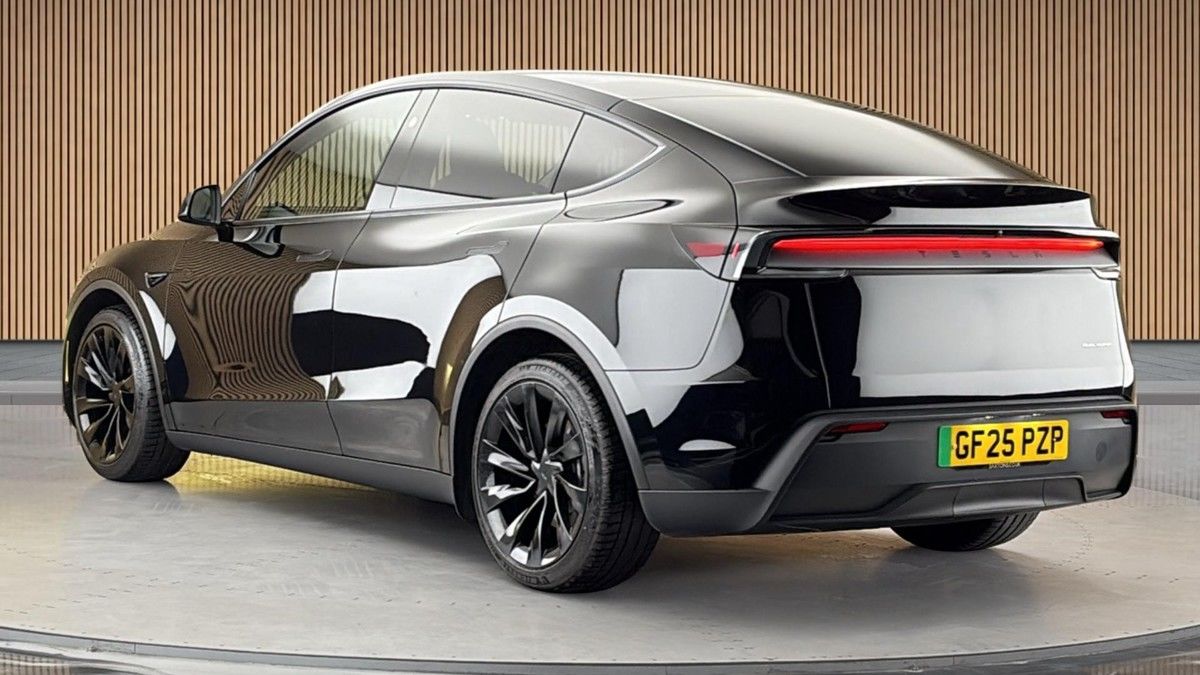 Tesla Model Y Image 2