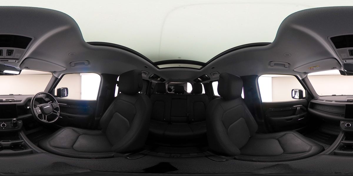More views of Land Rover Defender 110