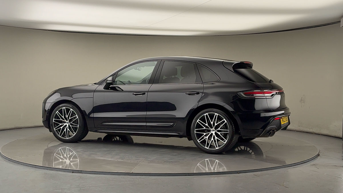 More views of Porsche Macan