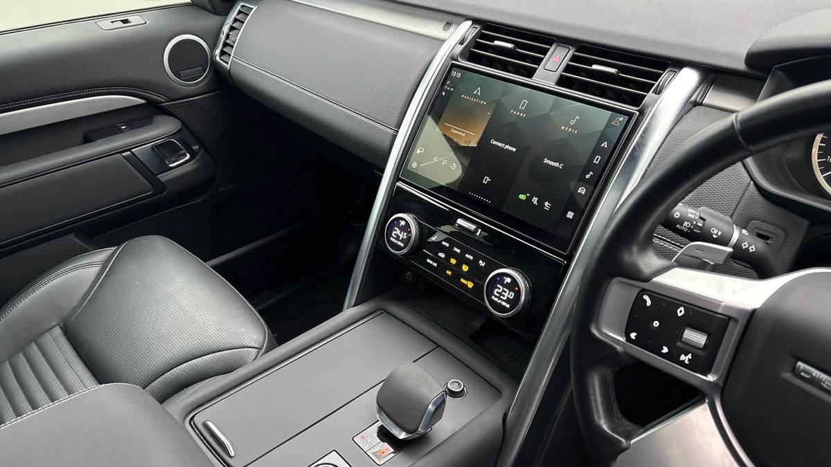 Land Rover Discovery Image 18