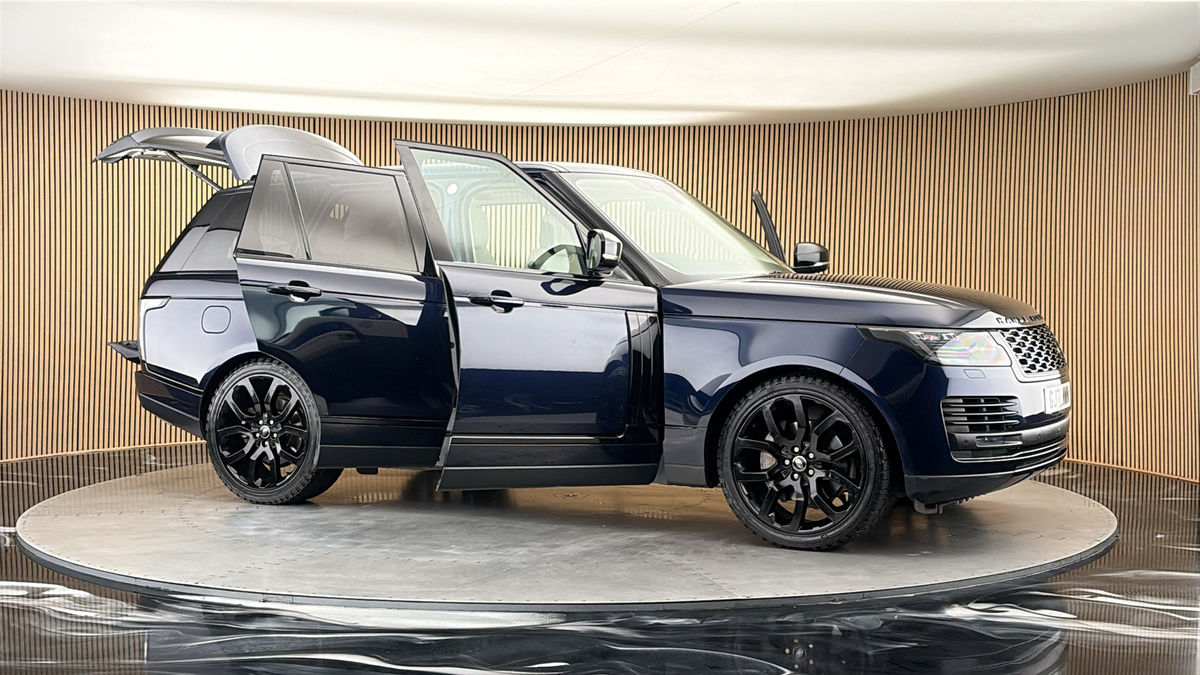More views of Land Rover Range Rover