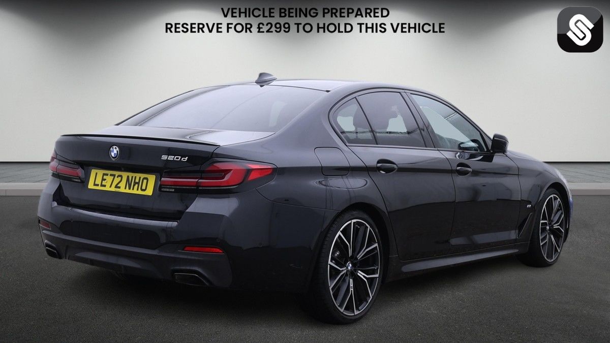 BMW 5 Series Image 4