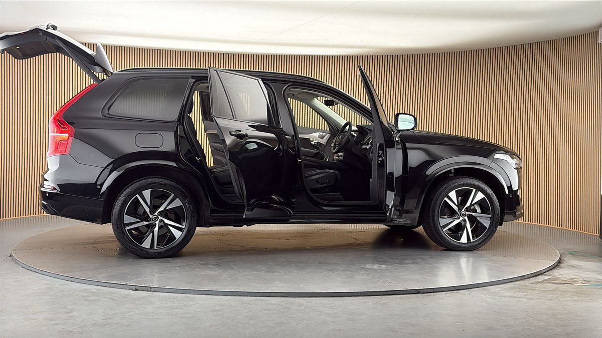 More views of Volvo XC90