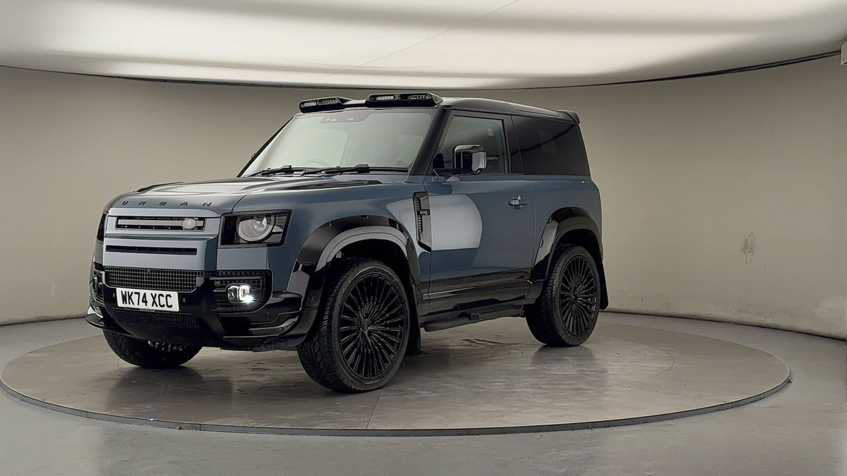 More views of Land Rover Defender 90