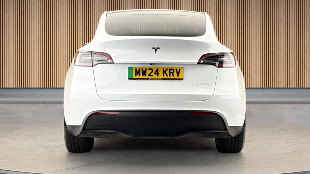 Tesla Model Y Image 4