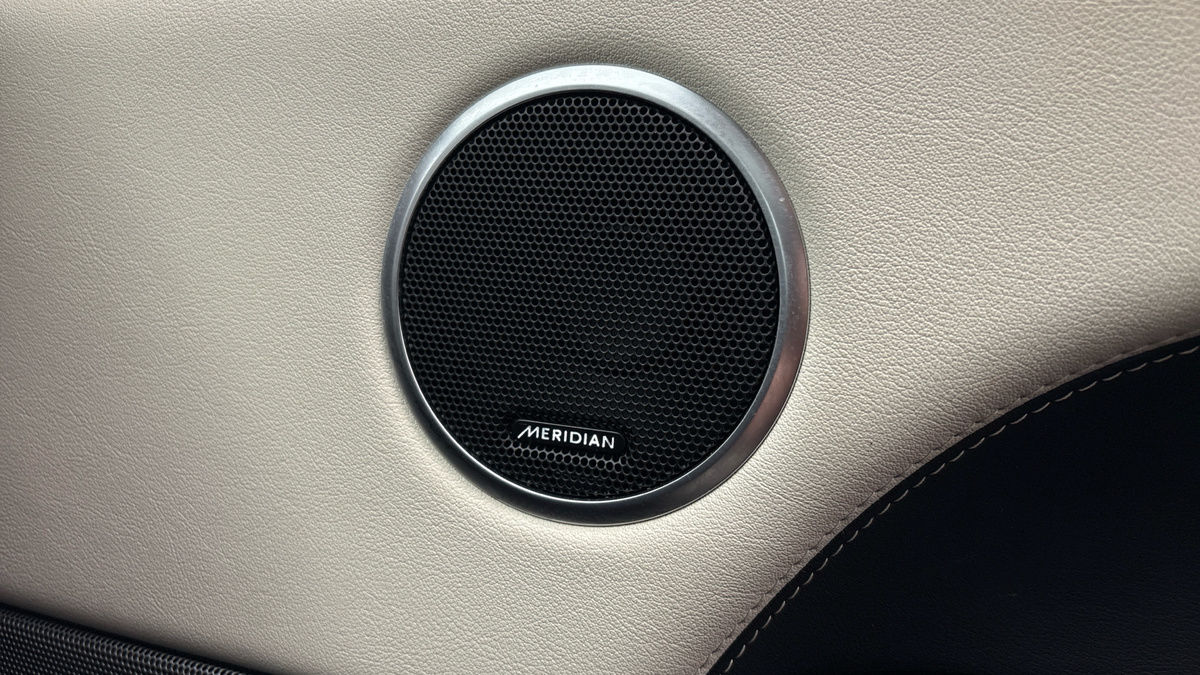 Land Rover Range Rover Sport Image 25