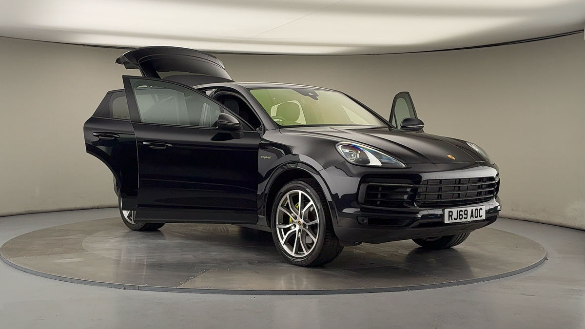 More views of Porsche Cayenne
