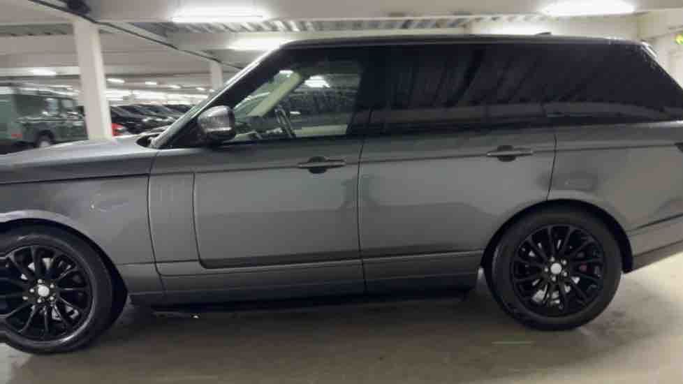 More views of Land Rover Range Rover