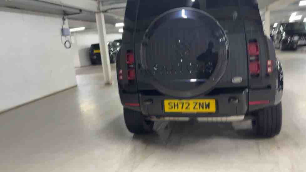 More views of Land Rover Defender 90