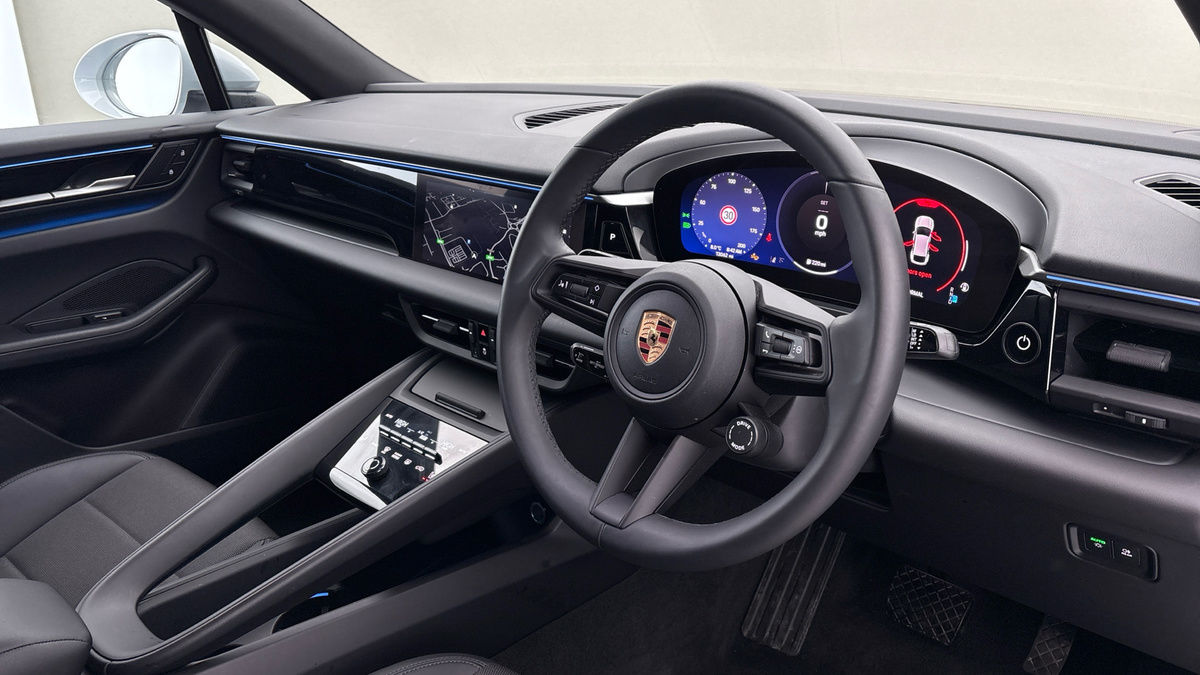 Porsche Macan Image 6