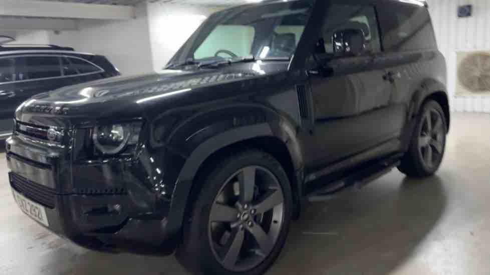 More views of Land Rover Defender 90