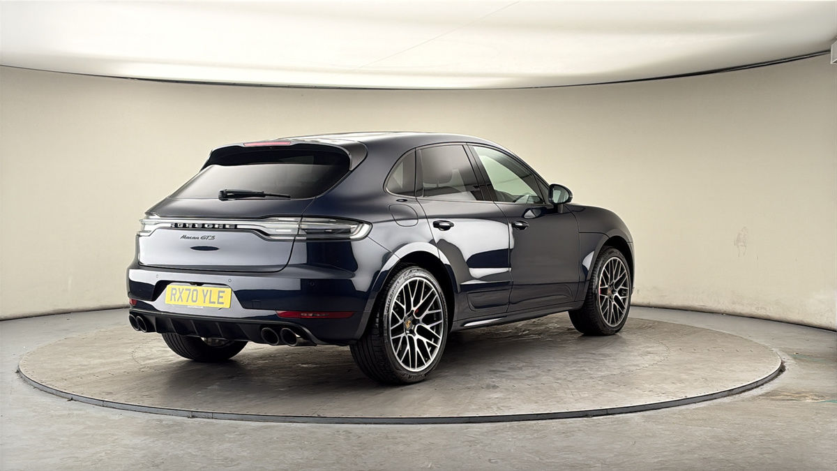 More views of Porsche Macan