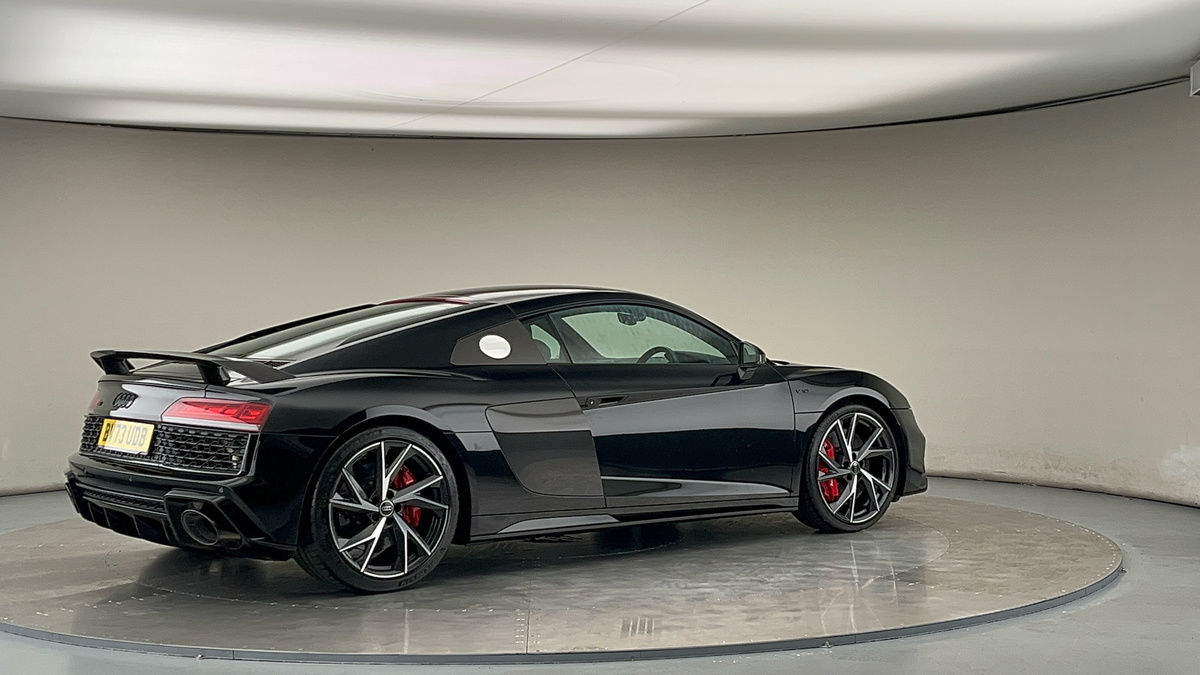 More views of Audi R8