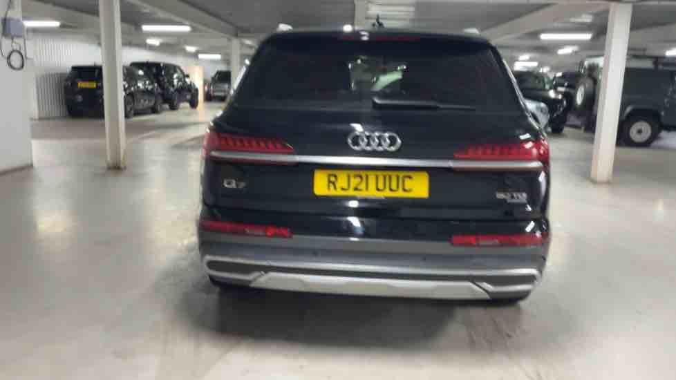 More views of Audi Q7