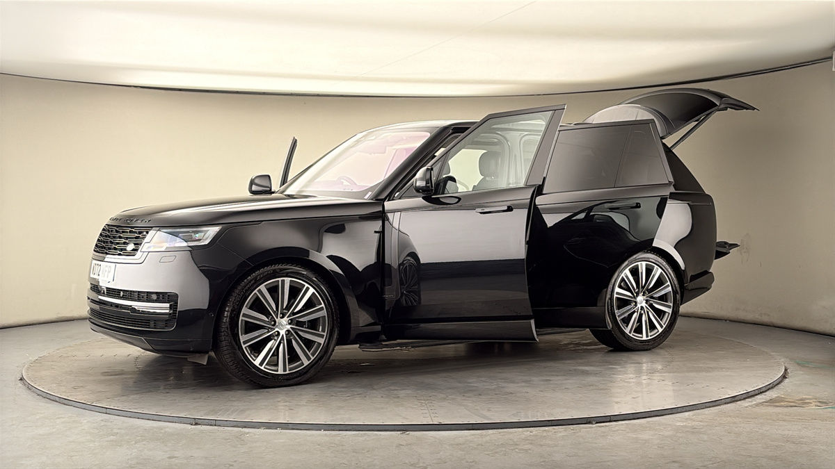 More views of Land Rover Range Rover