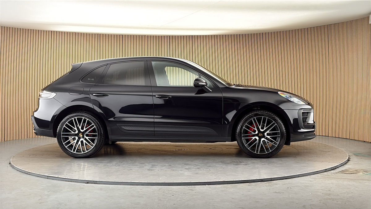 More views of Porsche Macan