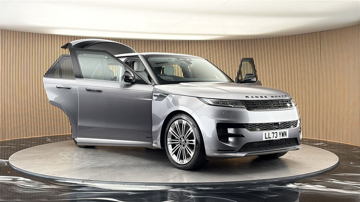 More views of Land Rover Range Rover Sport