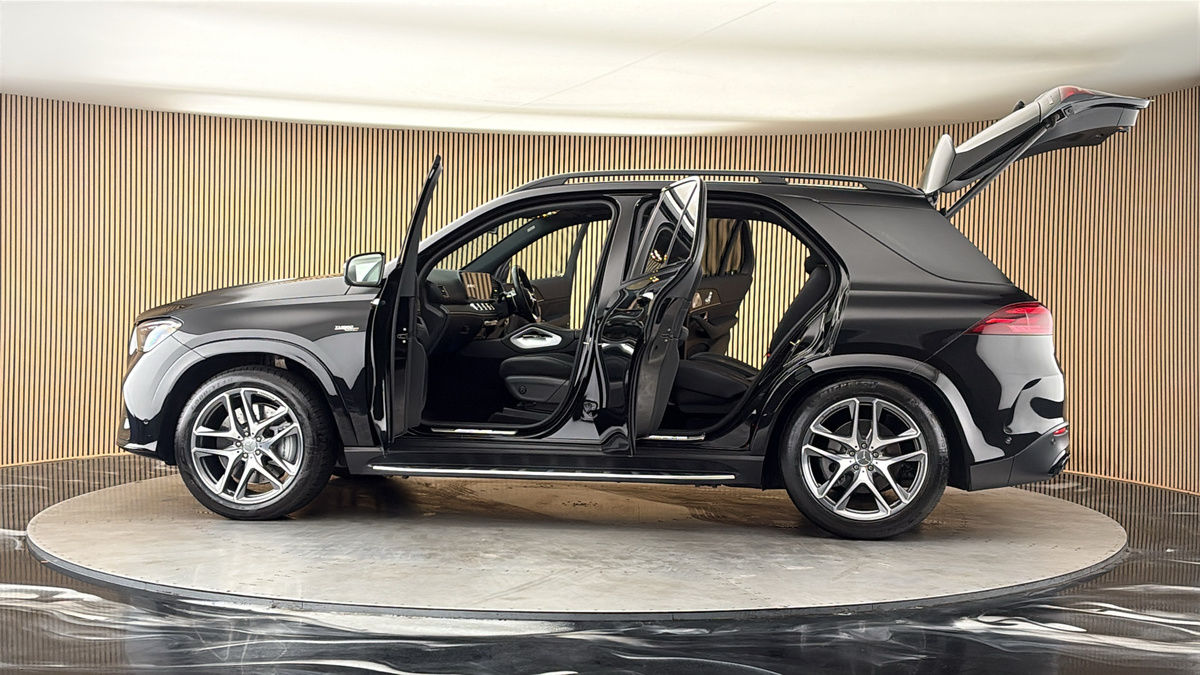 More views of Mercedes-Benz GLE