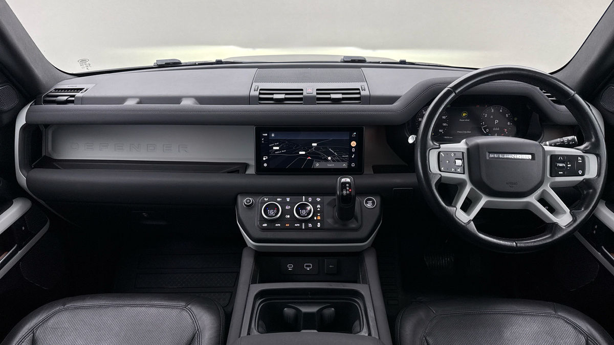 Land Rover Defender 90 Image 12