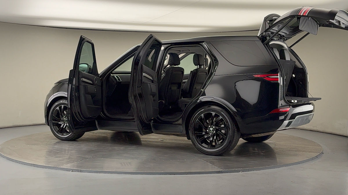 More views of Land Rover Discovery