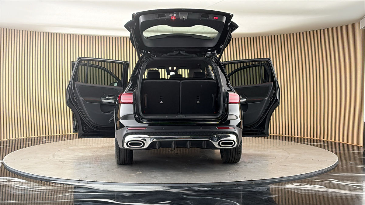More views of Mercedes-Benz GLB