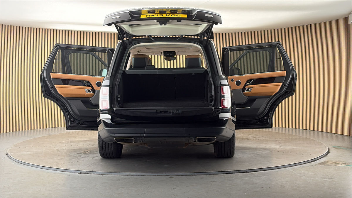 More views of Land Rover Range Rover