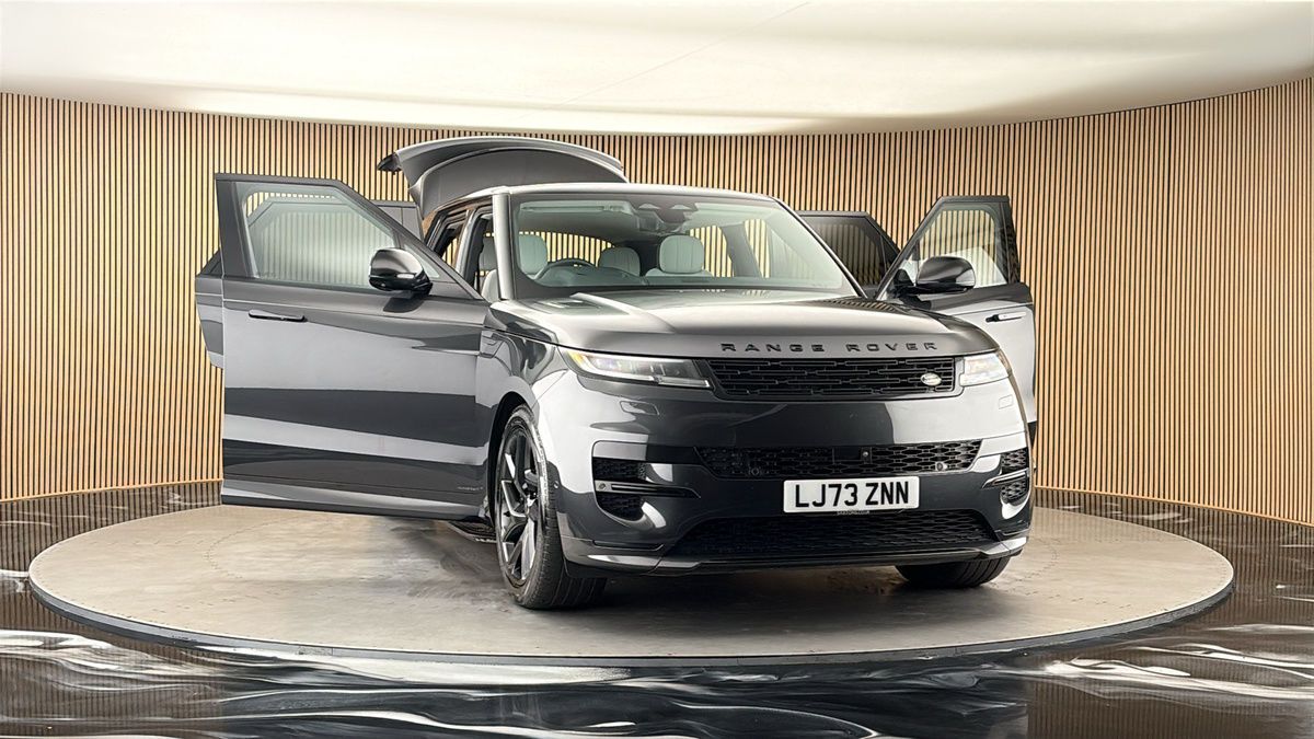More views of Land Rover Range Rover Sport
