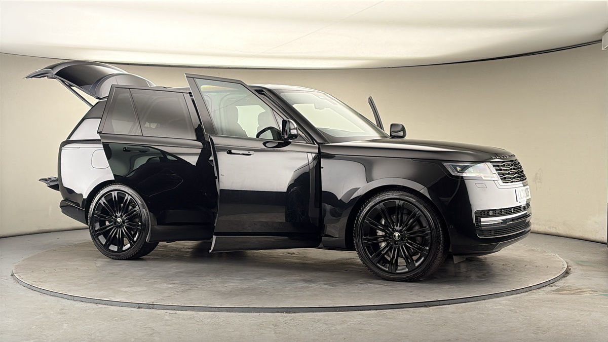 More views of Land Rover Range Rover