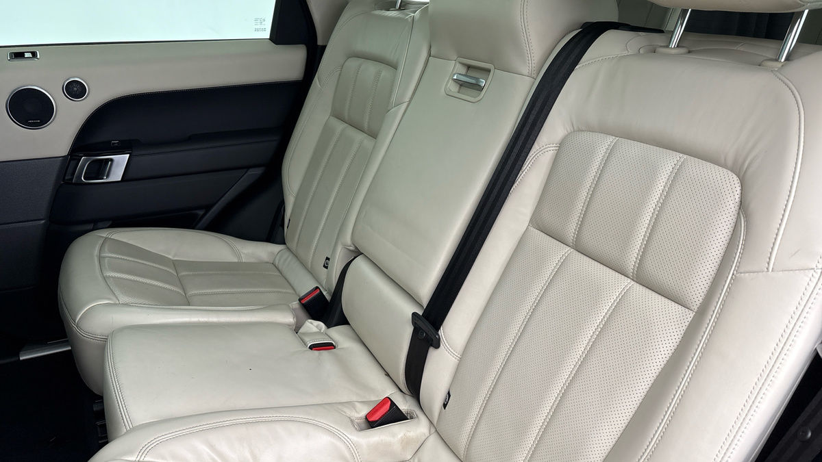 Land Rover Range Rover Sport Image 8